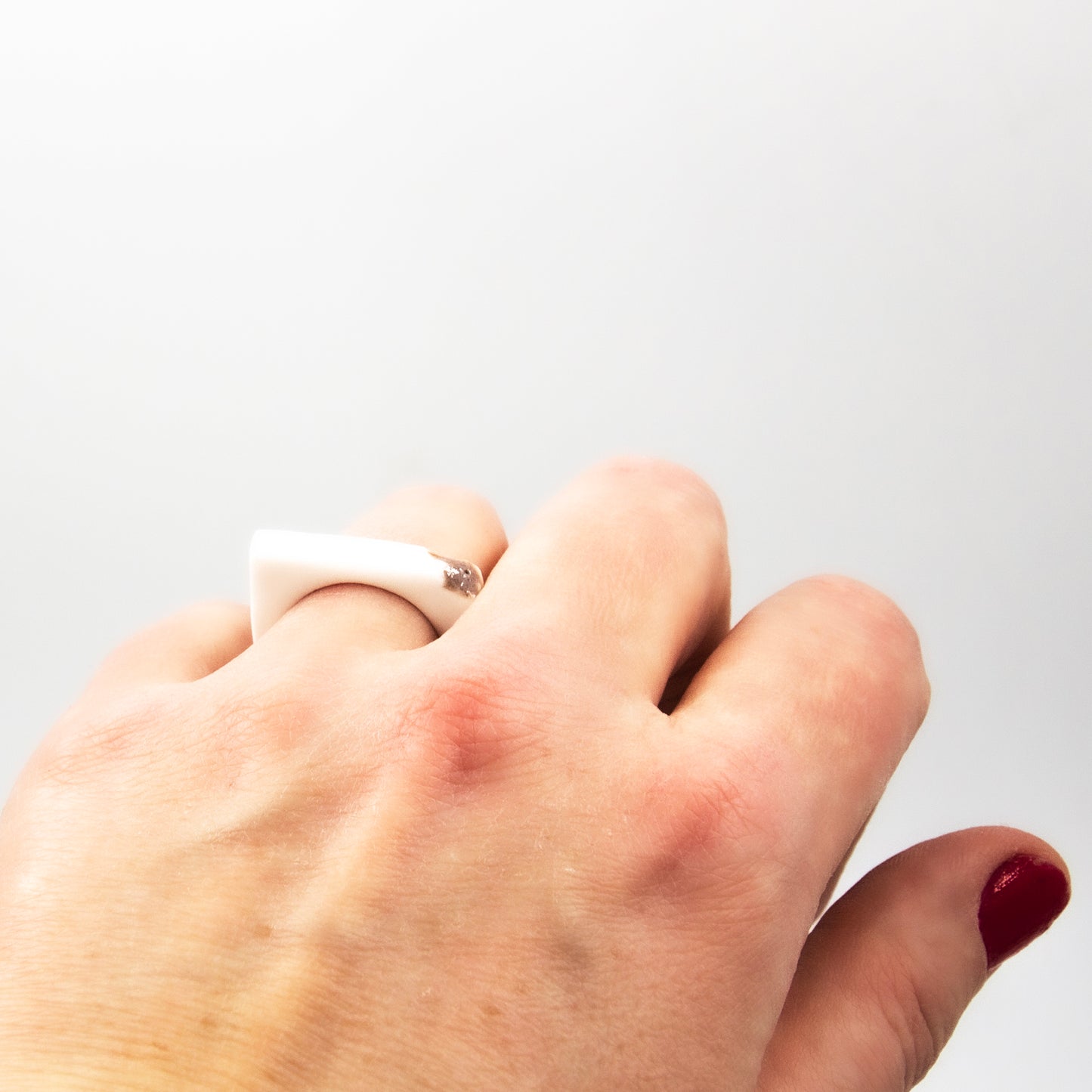 Bague Athéna - porcelaine blanche