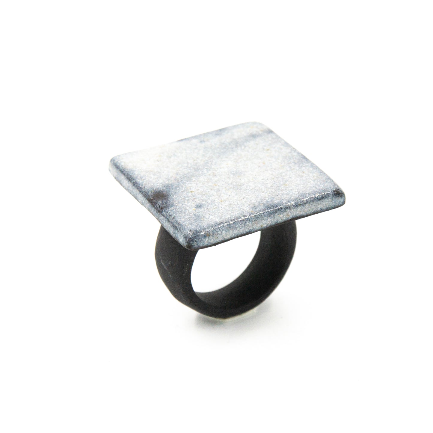 Bague Dédale - porcelaine noire
