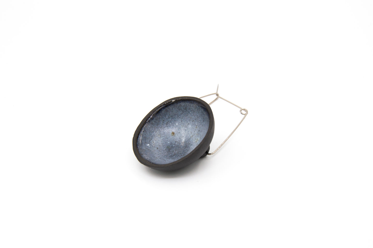 Broche demi-sphère