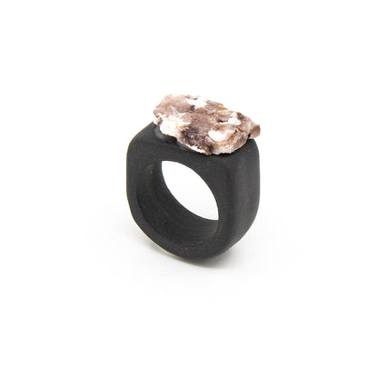 Bague Aphrodite - porcelaine noire - granite