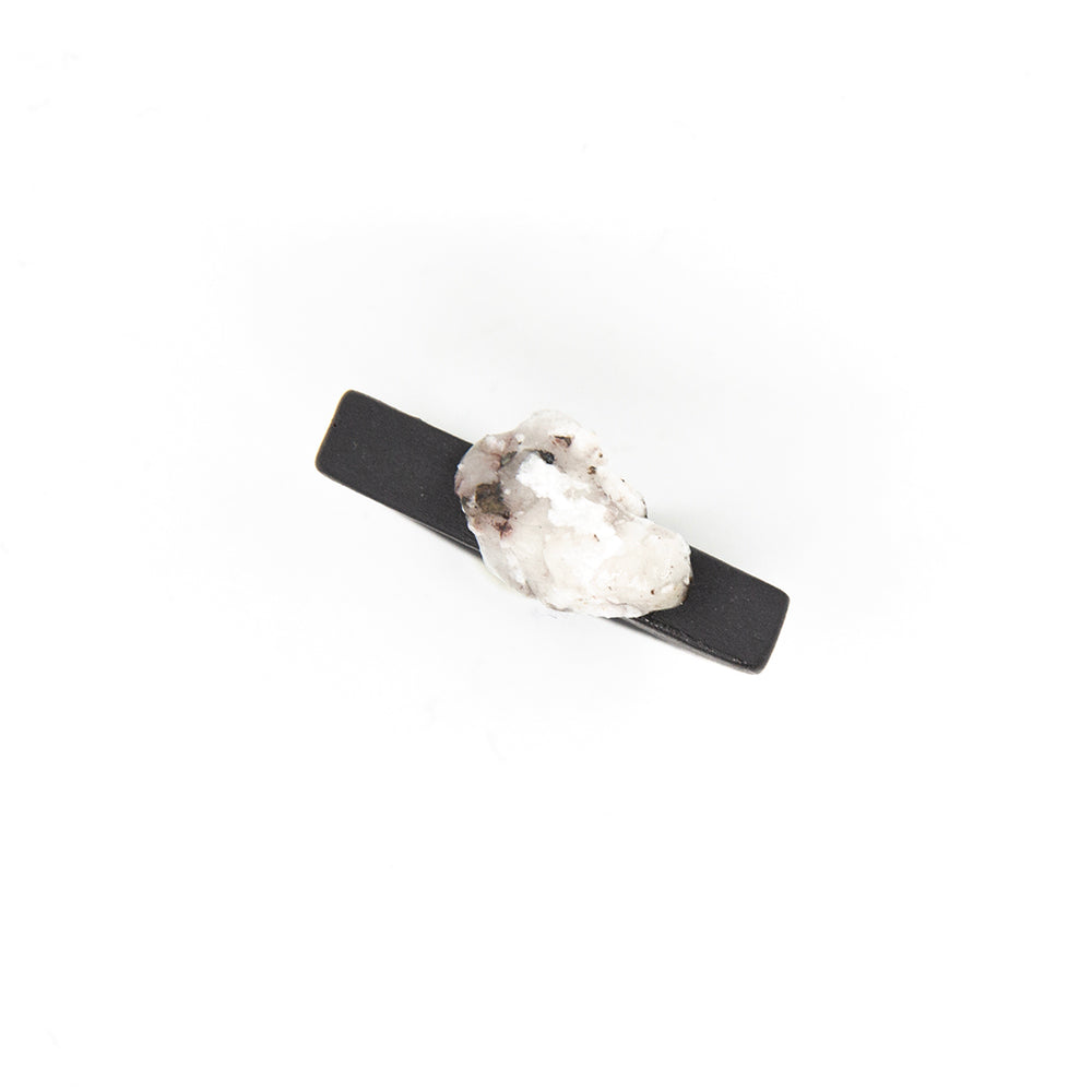 Bague Aphrodite - porcelaine noire - granite