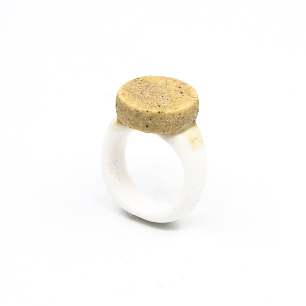 Bague Séléné - chevalière en porcelaine - émail naturel