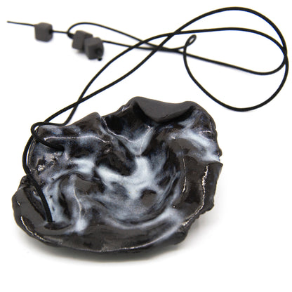 Pendentif Nyx - Porcelaine noire
